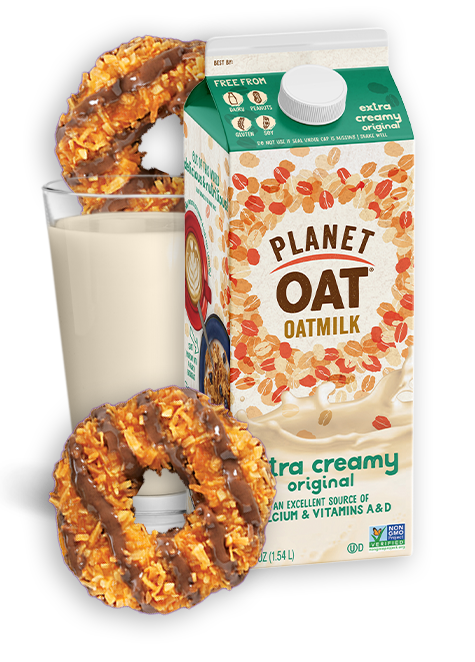 Extra Creamy Oatmilk and cookies